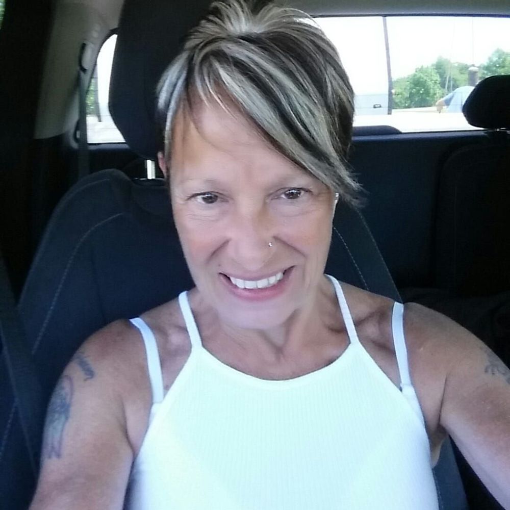 Meet your Posher, Tina